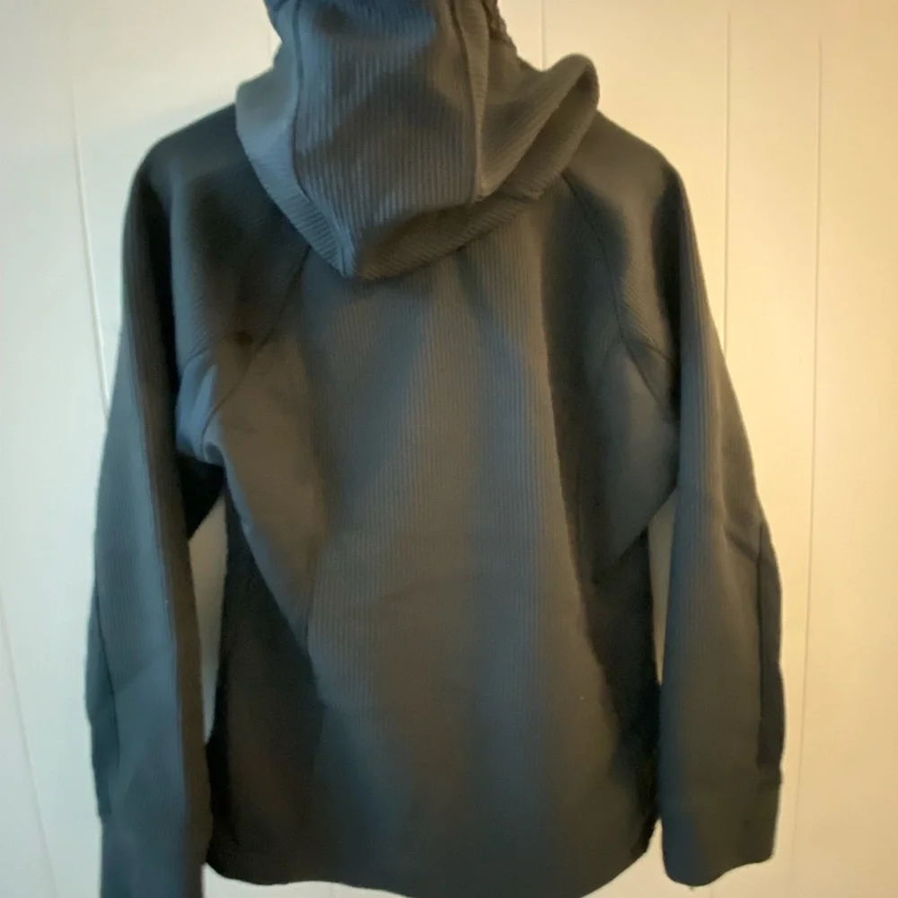 Jacket - Picture 2 of 3